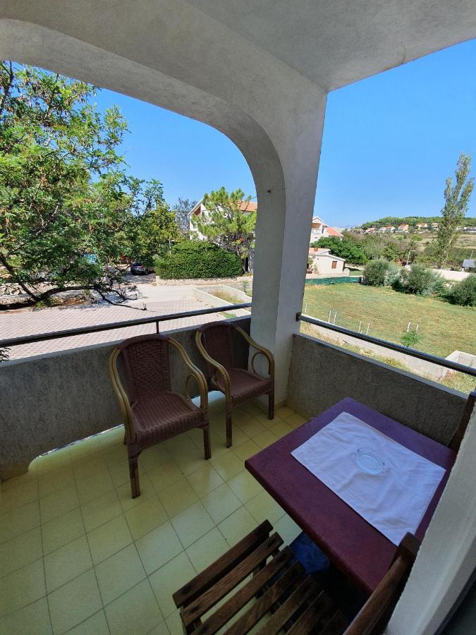 Guesthouse Dupin Vlasici Exterior photo