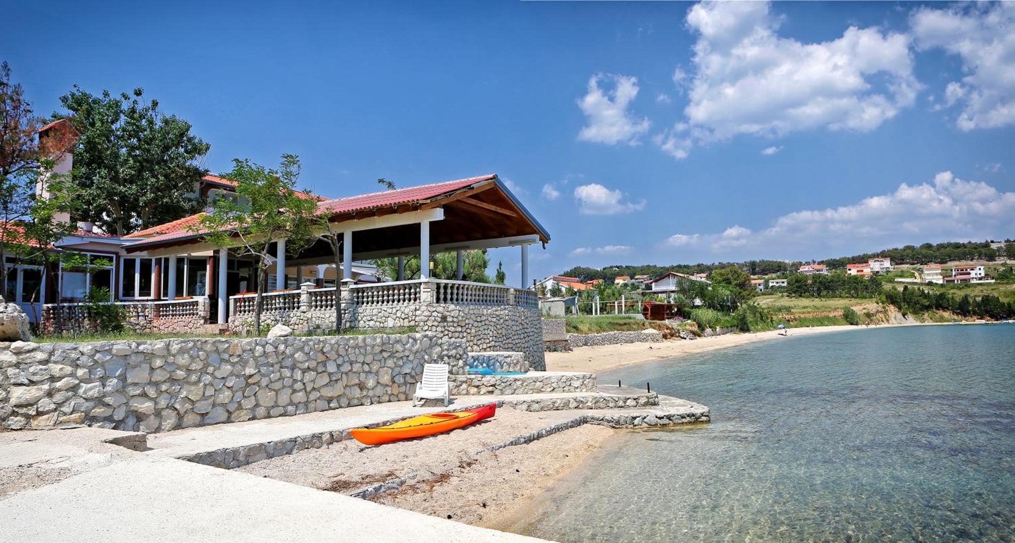 Guesthouse Dupin Vlasici Exterior photo