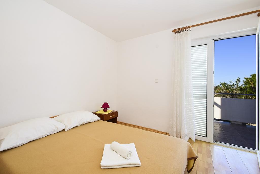Guesthouse Dupin Vlasici Exterior photo